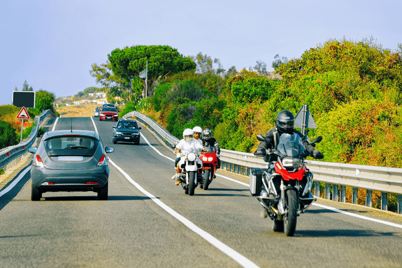 Não perca mais uma curva! Garanta o melhor suporte para celular para sua moto e viaje com segurança.